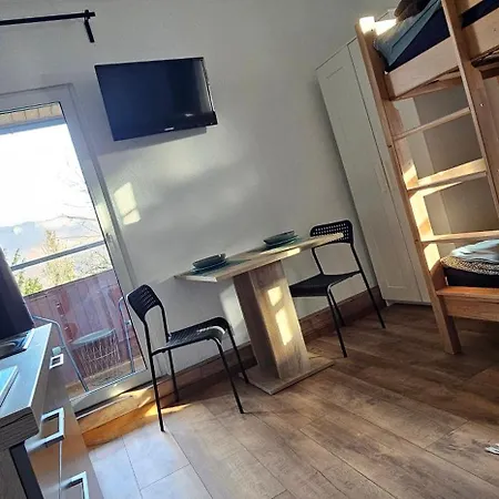 Monteurzimmer Mit Kueche Und Bad Lägenhet