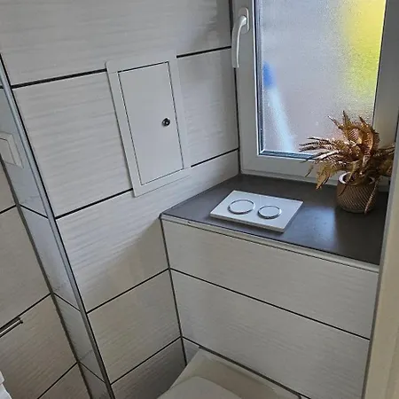 Monteurzimmer Mit Kueche Und Bad Apartment *